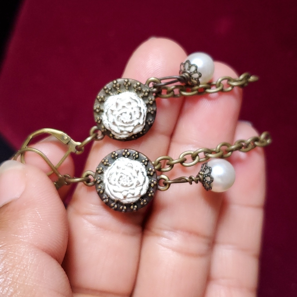 Fashion earrings